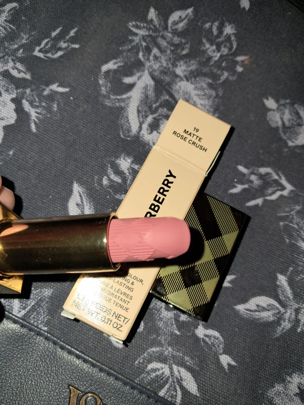 Burberry kisses matte